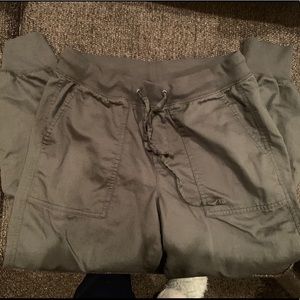 Gap khakis
